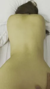 逃课出来的女大